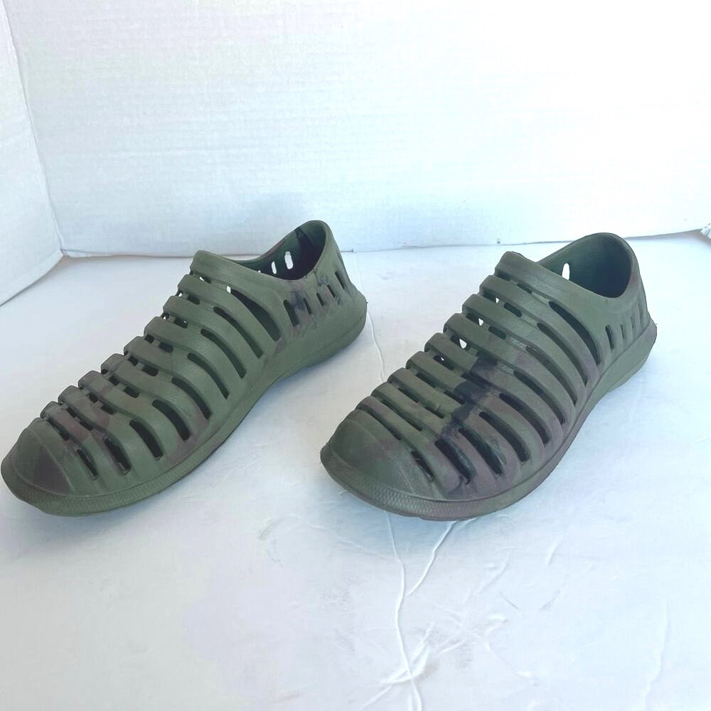 OT Revolution Camo Green and Brown‎ Men's Rubber Water Slip On Shoes Small  8-9